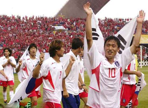 能够根据场
